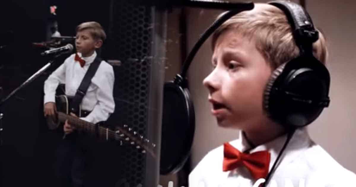 Debut Song of 11-year-old Kid Mason Ramsey, “Famous” 2