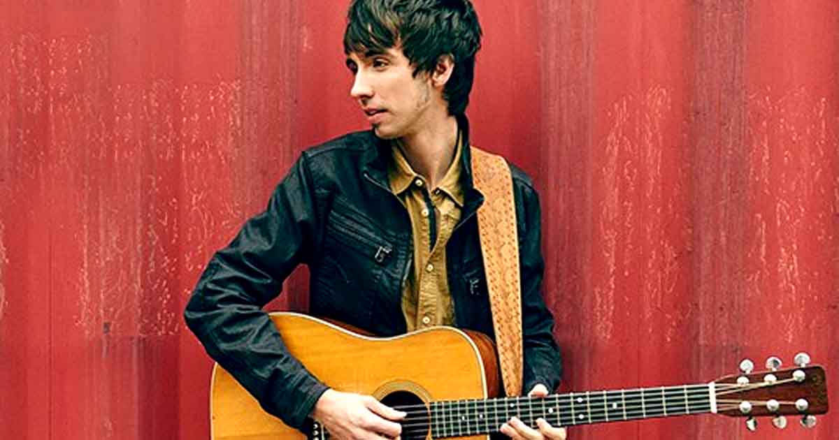 Mo Pitney: An Epitome Of an Old Soul Embracing Real Country Roots 2