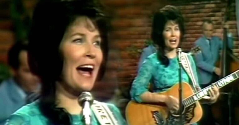 Loretta Lynn Put Her Strong Side On Full Display In The Song “You Ain’t Woman Enough”