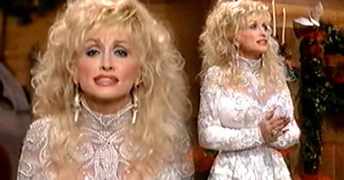 Dolly Parton Shows Her Love For Christmas Through "Go Tell It on the Mountain" 2