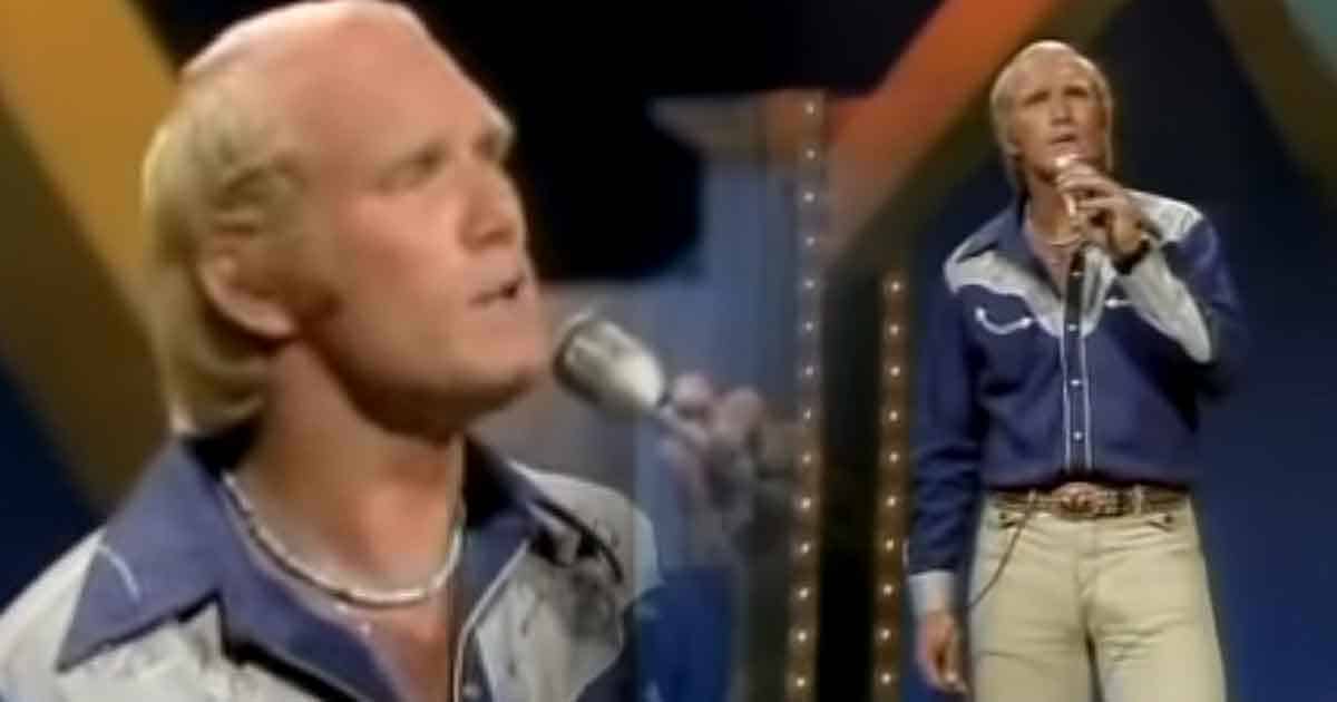 Terry Bradshaw's Amazing Take on "I'm So Lonesome I Could Cry" 2