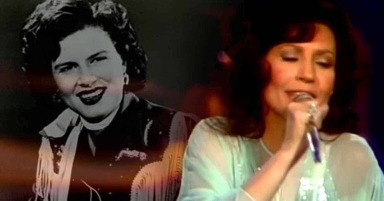 Loretta Lynn Performs a Medley of the Classic Patsy Cline Hit Songs