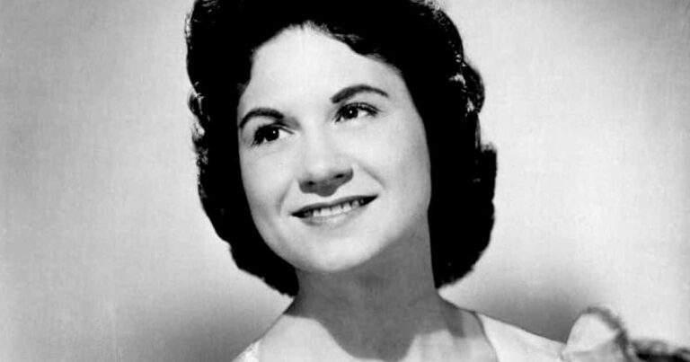 Kitty Wells is Still Undeniably The Queen of Country Music