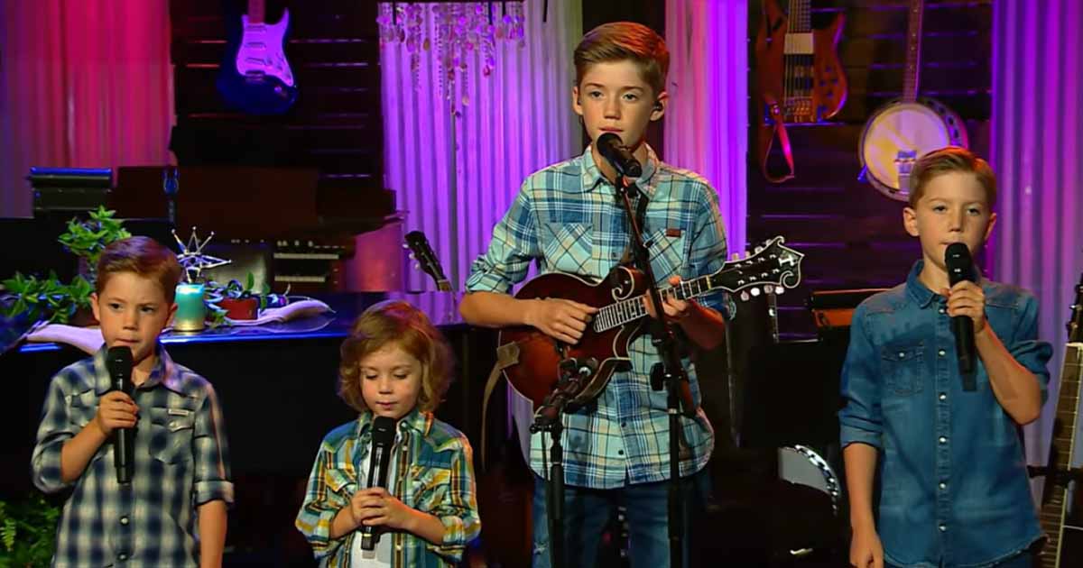 Josh Turner’s Children Perform one of His Gospel Songs “The River” 2