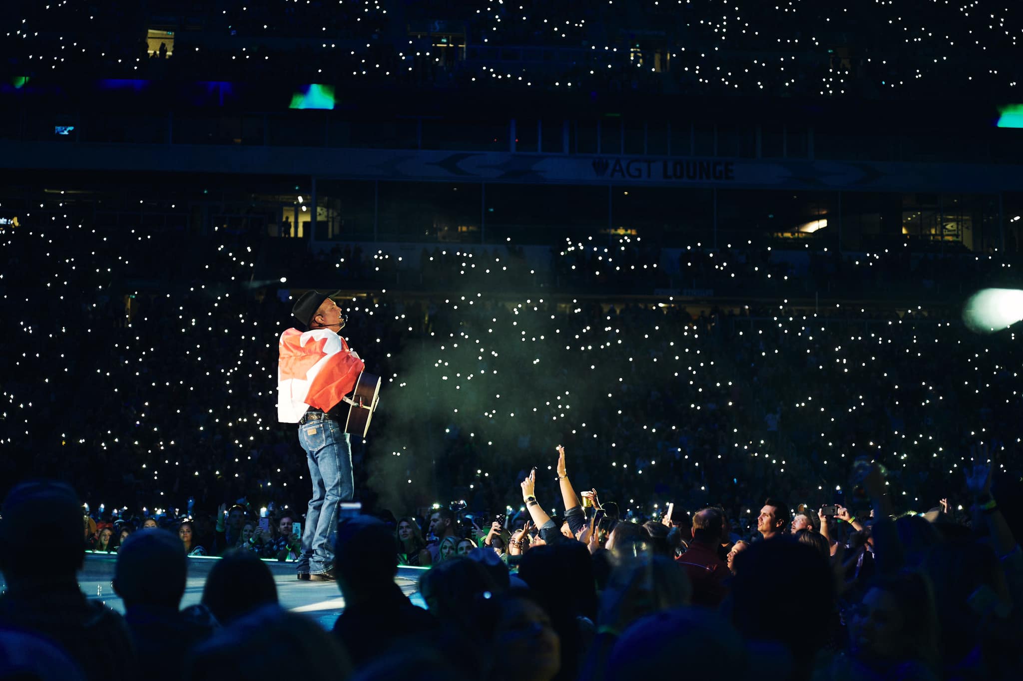 Garth Brooks, Garth, Brooks, Philanthropy