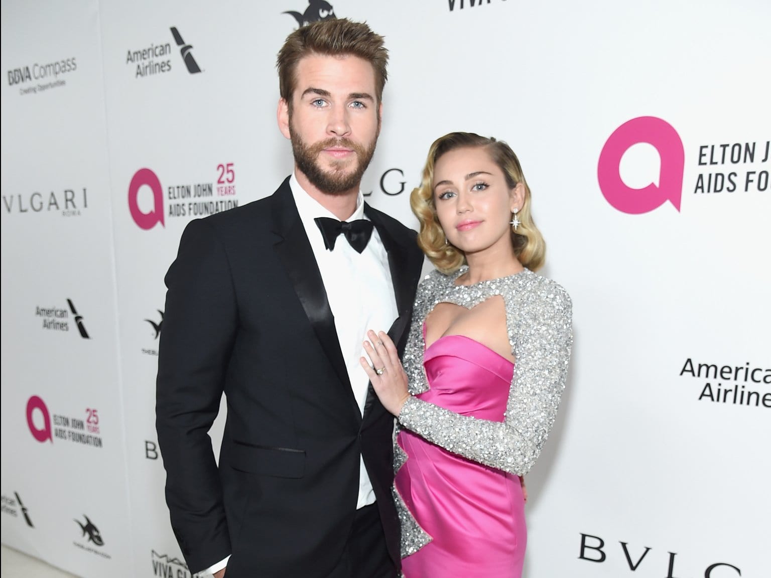 Miley Cyrus, Liam Hemsworth, Split