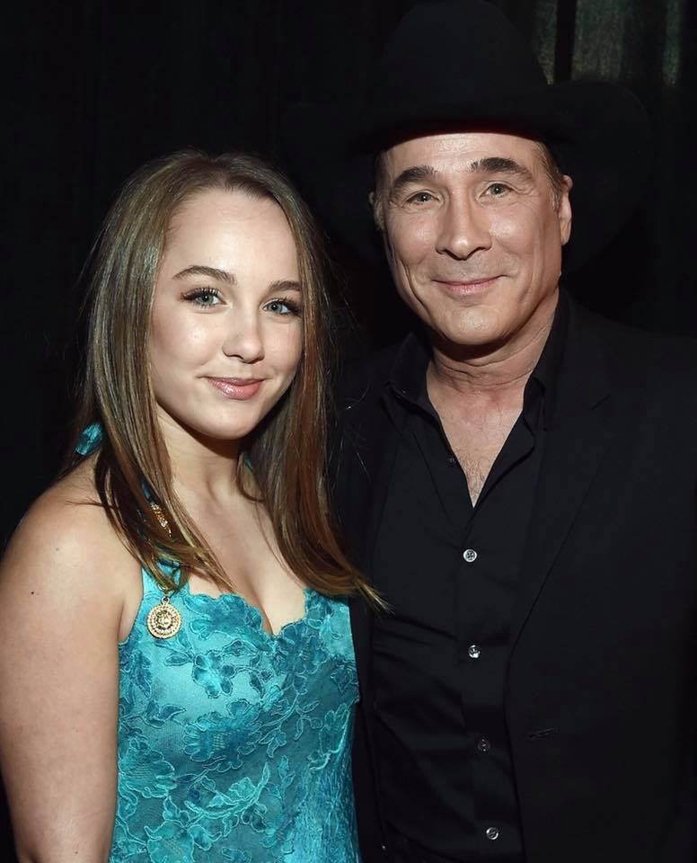 Clint Black and Lisa Hartman’s Long-Lasting Love 5