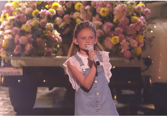Intense Singing of "Cry Pretty" by 12-Year-Old Ansley Burns Wows Carrie Underwood 1