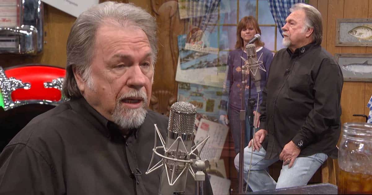 Here's How Gene Watson Made His Friend's "Paper Rosie" A Big Hit
