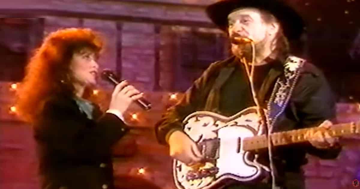 Waylon Jennings and Jessi Colter In a Romantic Duet of "Suspicious Minds"