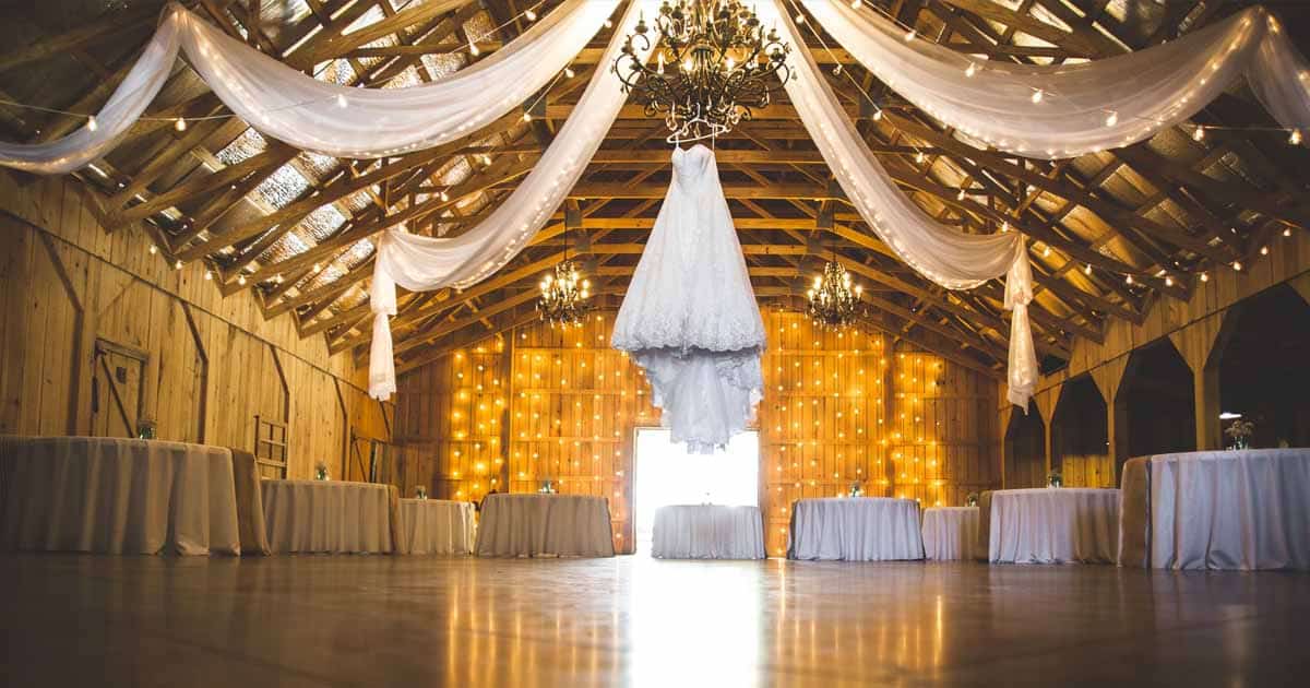 35 Best Barn Wedding Venues