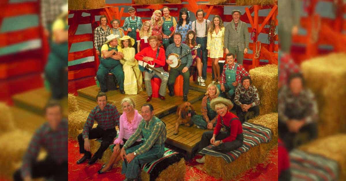 Here’s What 8 Members Of The “Hee Haw” Cast Did After The Show Ended