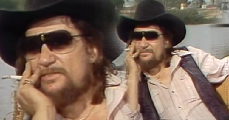 Watch This Rare Interview of Waylon Jennings Where He Showed His Funny Side