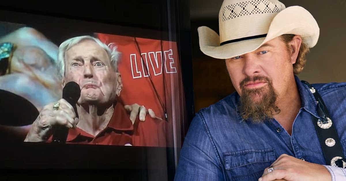 Toby Keith Wipes Away Tears While Bringing 93-Year-Old Veteran On Stage