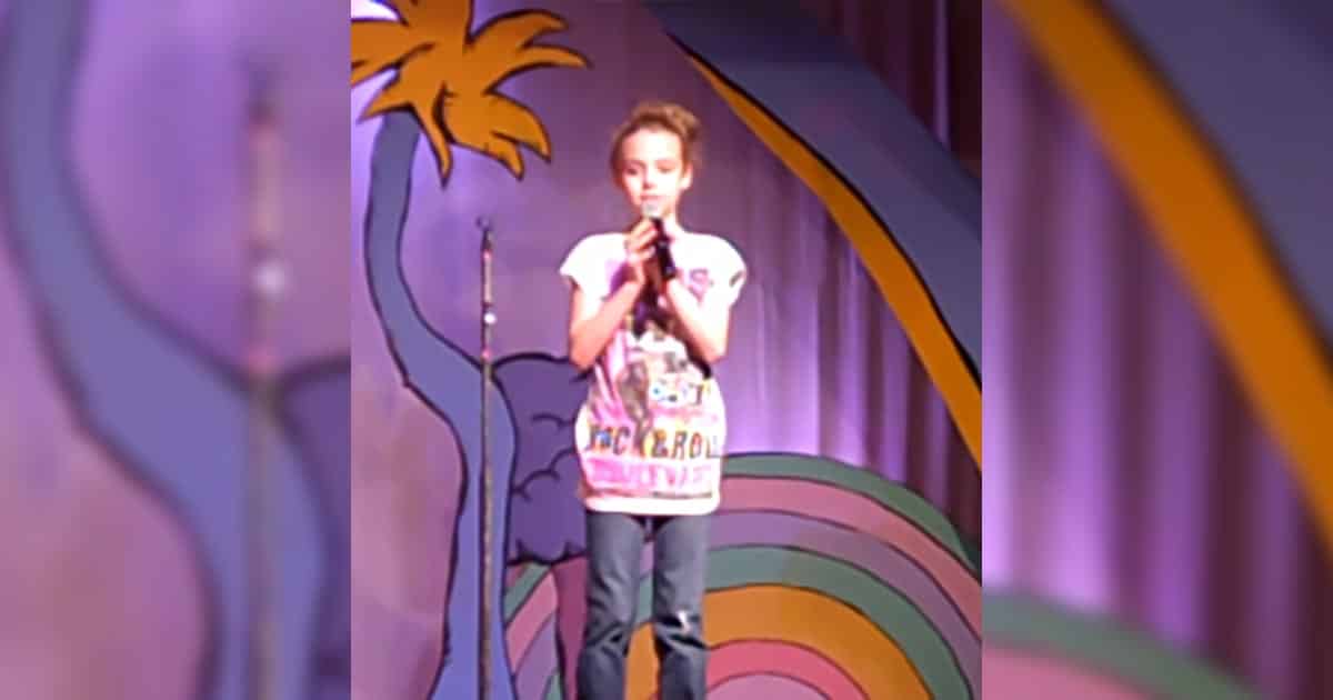 9-Year-Old Girl Performs ‘He Stopped Loving Her Today’ For Live Audience