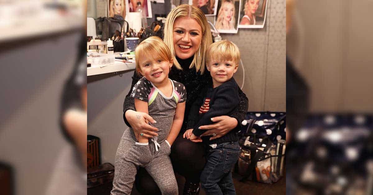 Kelly Clarkson Reveals The Mother’s Day Gift That Made Her “Almost Break Down”