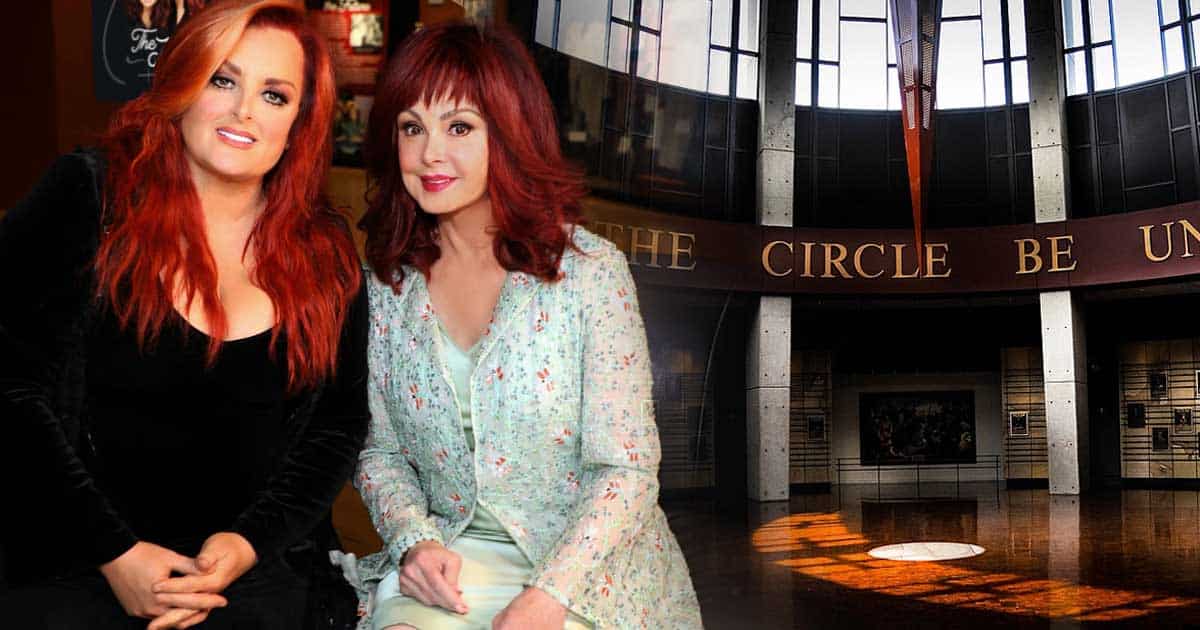 The Judds Inducted Into Country Music Hall Of Fame During Tear-Filled Ceremony