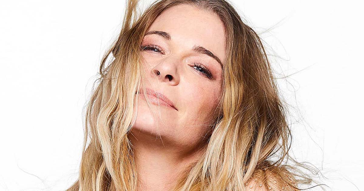 LeAnn Rimes Rock in a Stunning Green Bikini in New Birthday Video