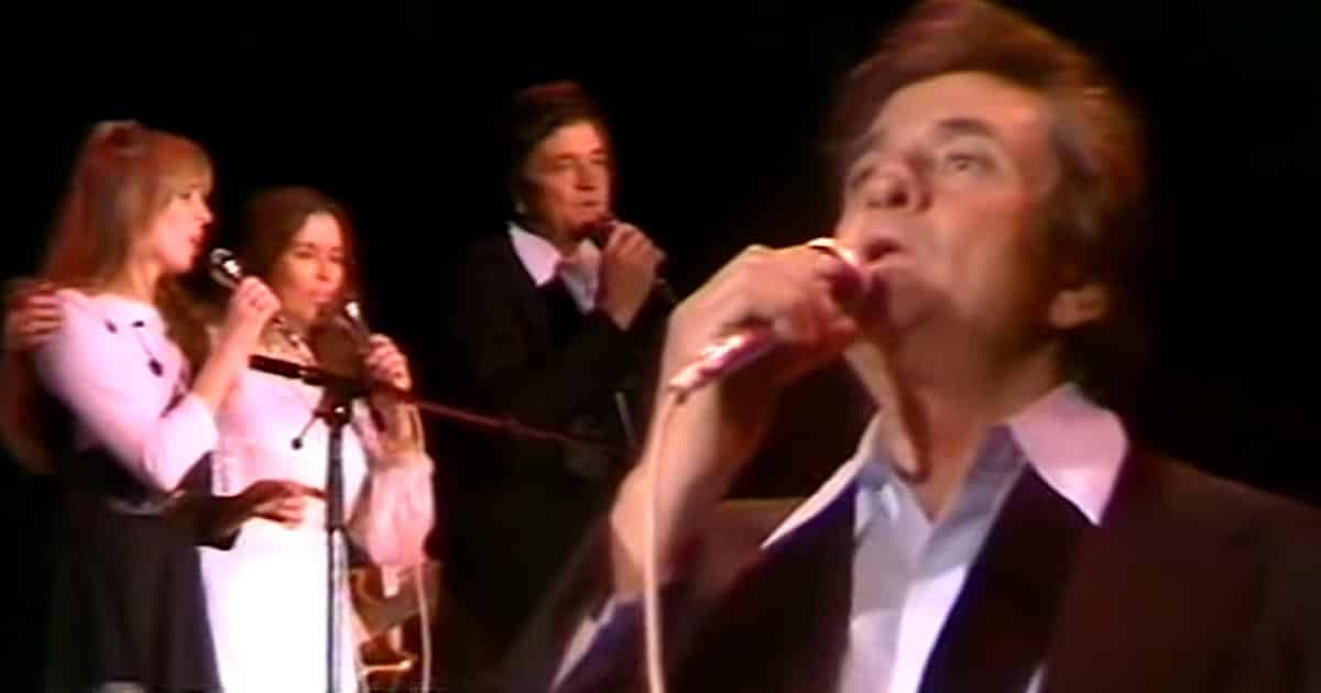 Johnny Cash & Family - Will The Circle Be Unbroken