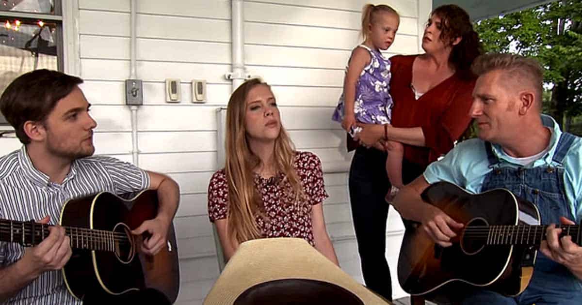 Rory Feek and Family Singing “If I Needed You”