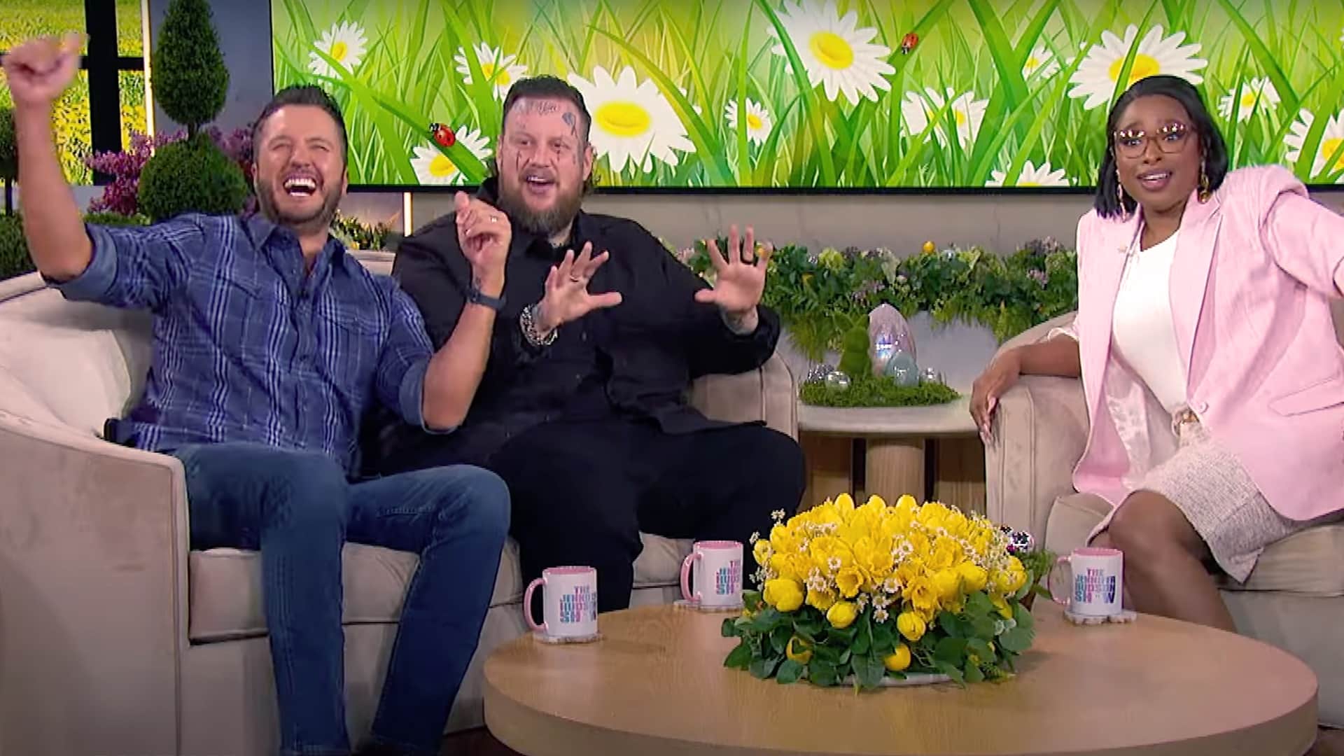 Jelly Roll cracks up alongside Luke Bryan and Jennifer Hudson while sharing a hilariously embarrassing onstage story on The Jennifer Hudson Show.