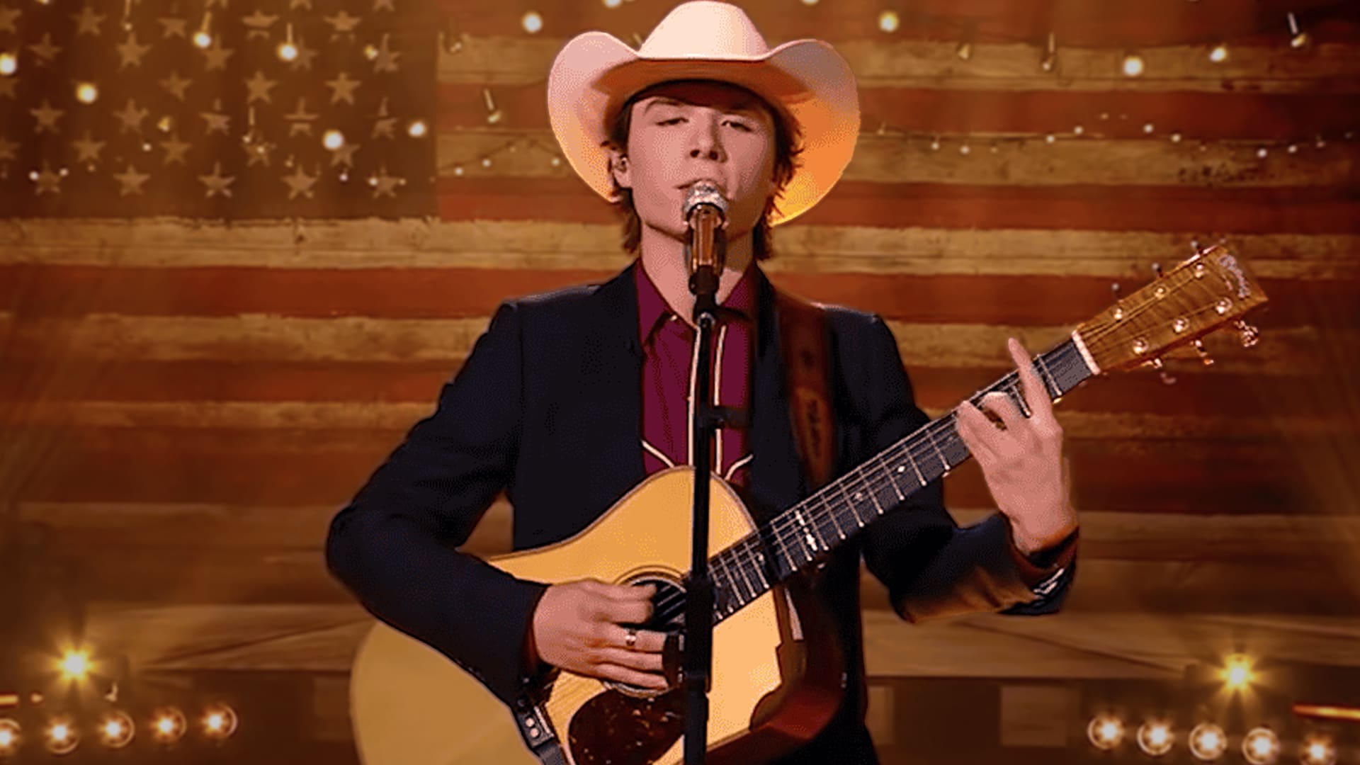 John Foster Honors Fallen Soldiers With Powerful Memorial Day Tribute to  Families