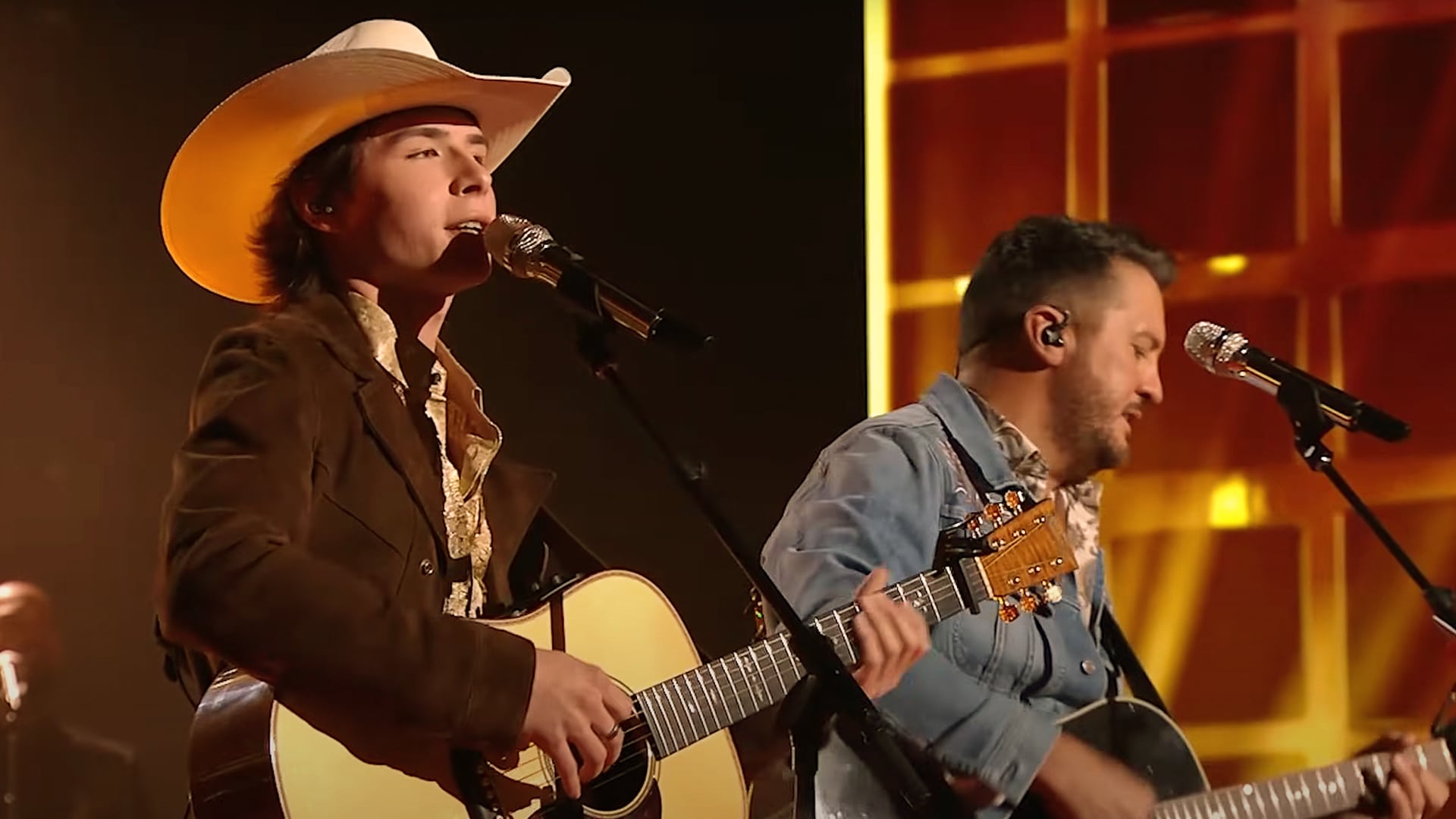 John Foster and Luke Bryan perform Randy Travis' “Deeper Than the Holler” on the American Idol finale, capturing the heart of classic '90s country in a powerful duet.