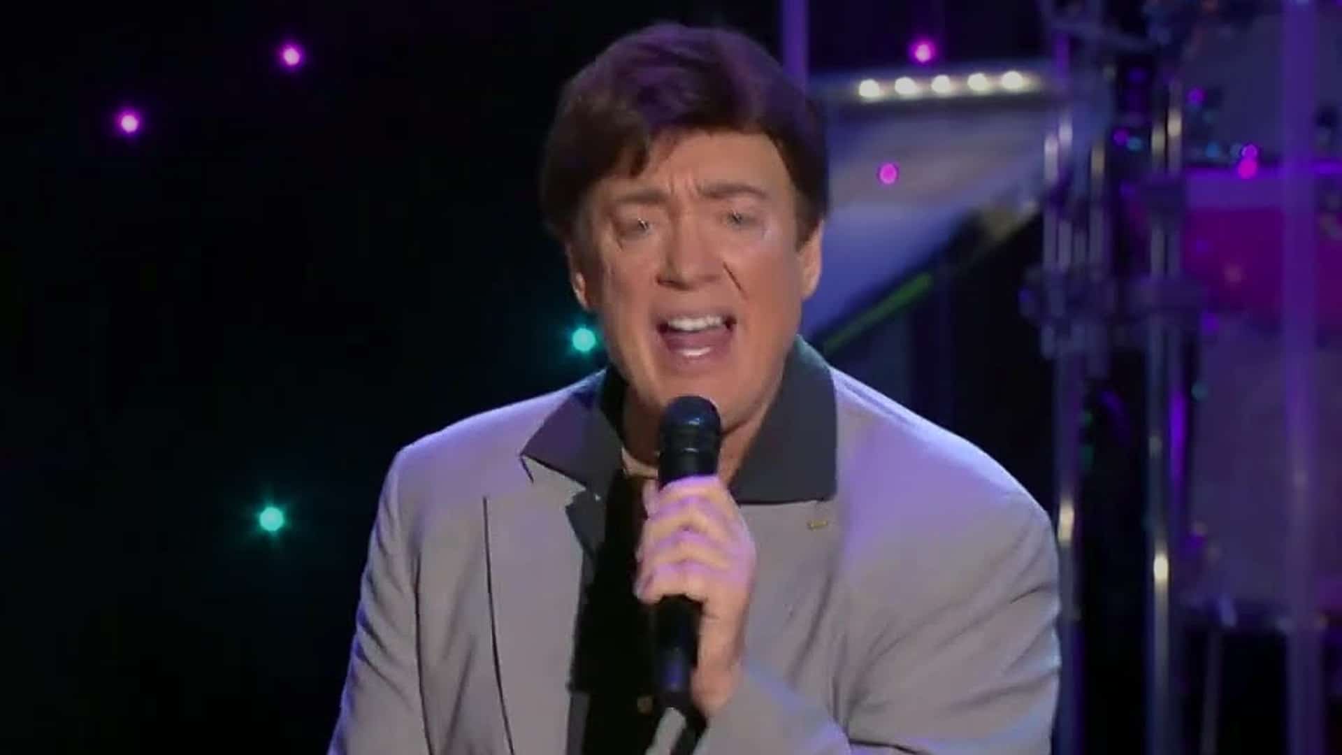 Ronnie McDowell looked strong in 2022. And after that mid-show stroke this week, he's proving he still won't back down.
