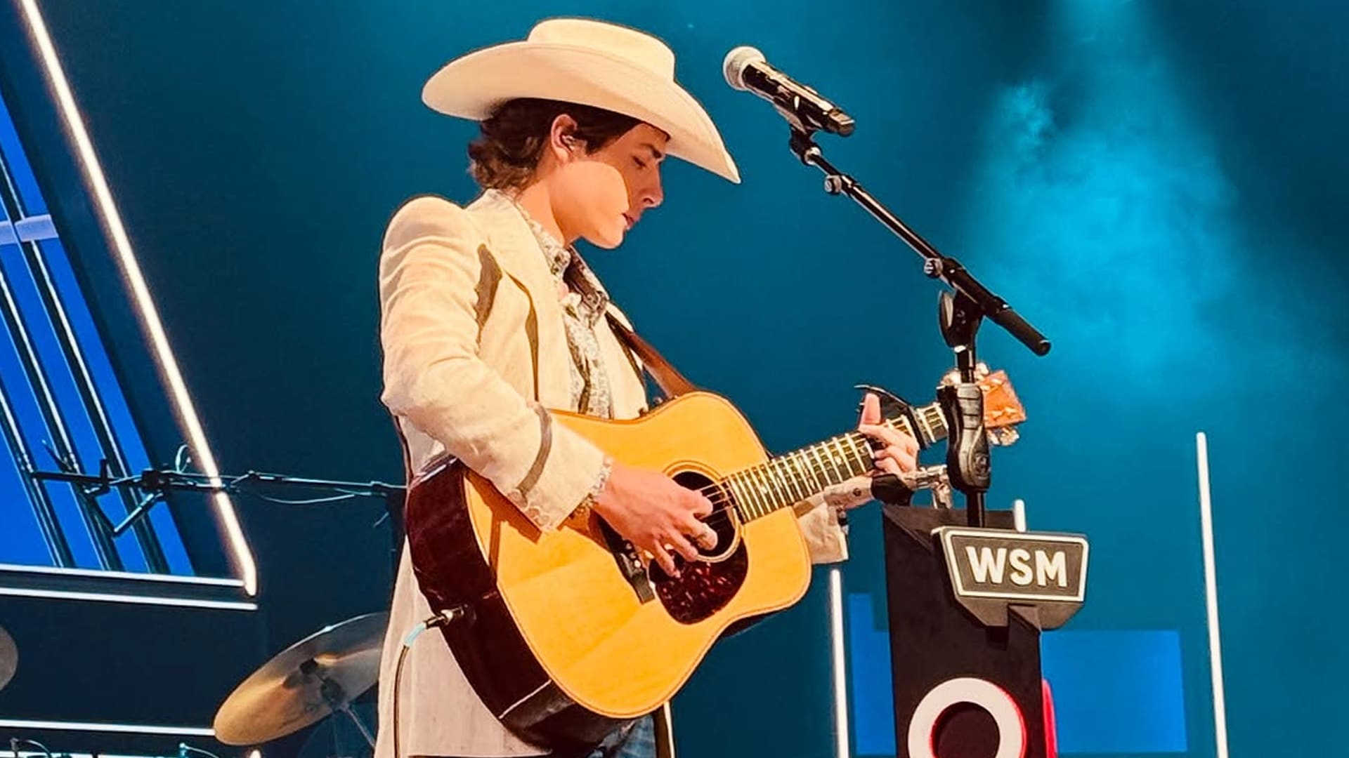 John Foster Brought the Church to the Grand Ole Opry With His Powerful "How  Great Thou Art" Debut