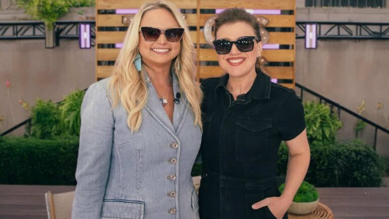 Miranda Lambert and Kelly Clarkson casually serving star power before joining forces to turn a benefit concert into a full-blown country revival.