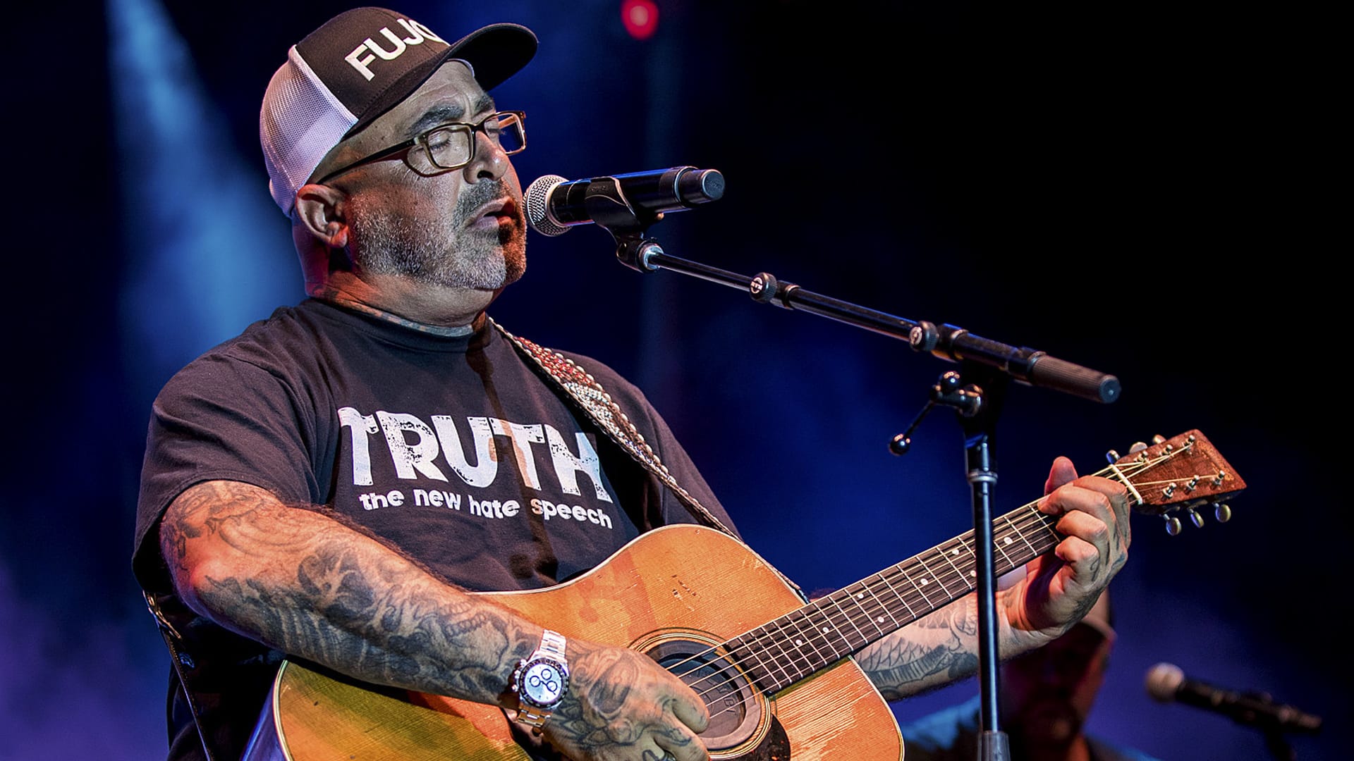 Aaron Lewis Says Country Radio Today Can't Be Compared to George Jones or  Merle Haggard