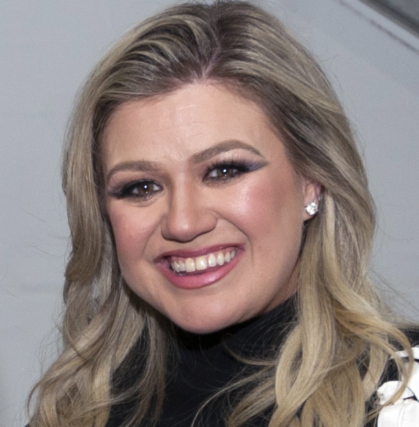 Garth Brook’s “The Dance” is Kelly Clarkson’s Divorce Song
